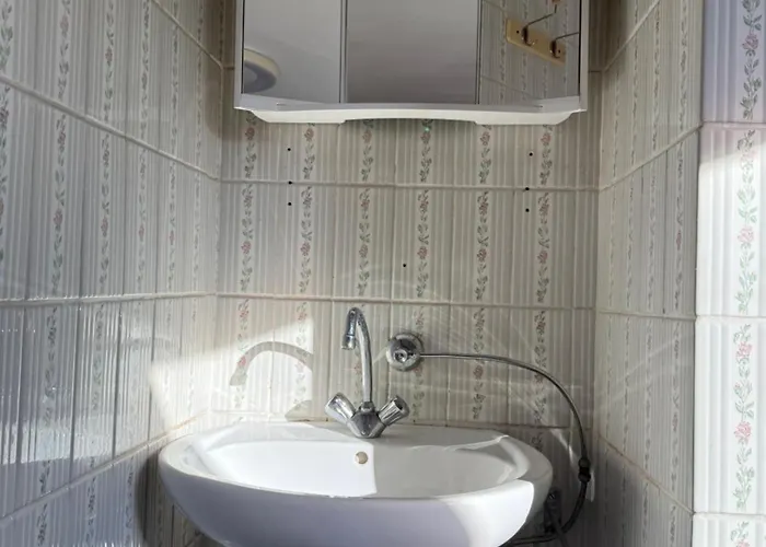 Moebliertes M In Karlsruhe Durlach *